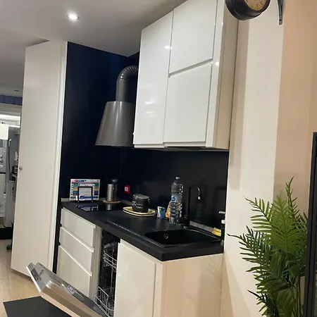 Apartment Edo's House